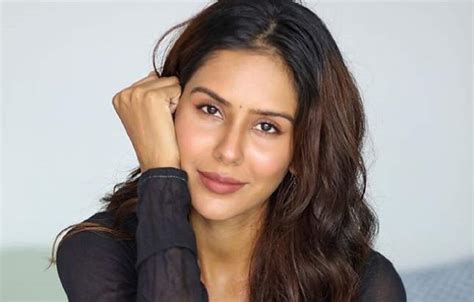 sonam bajwa religion|Sonam Bajwa Biography, Wiki, Height, Age, Boyfriend。